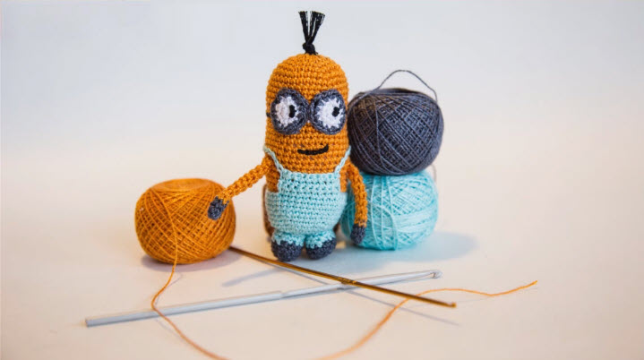 Gorgeous Crochet Minion Goggles Doll  & Giggles Amigurumi Pattern