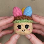 Crochet Cupcake with Eggs – Easy Easter Amigurumi Pattern