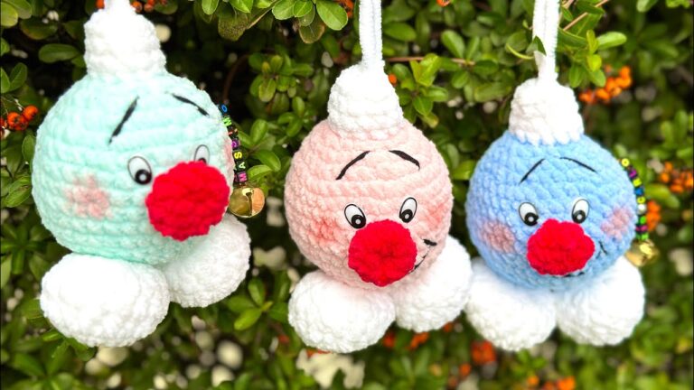 Shining Crochet Snowman Keychain Amigurumi Pattern for Beginners