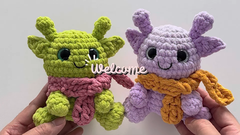 Crochet Click Clack Baby Alien Amigurumi Toy & Keychain That Brings Smiles