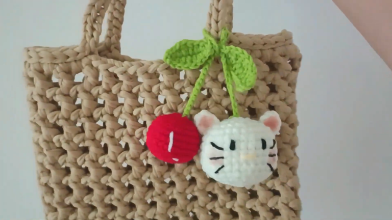 Crochet Hello Kitty Keychain Cherry Patterns for Bags & Keys