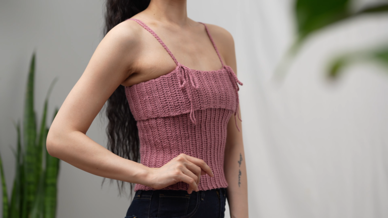 Chic Crochet Arched Tank Top Ideas for Summer Collection