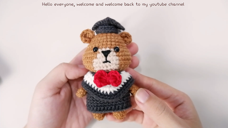 Crochet Graduation Bears Collection – Free Patterns & Creative Gift Ideas