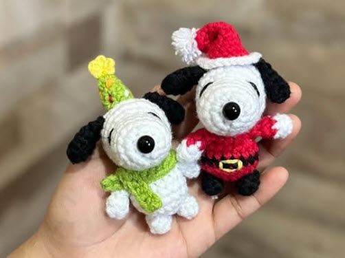 Crochet Christmas Snoopy Dogs Amigurumi Pattern for Home Accents