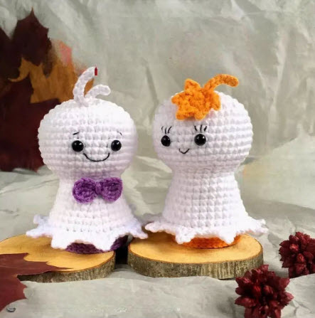 Crochet Little Ghosts Amigurumi Pattern For Home Decoration