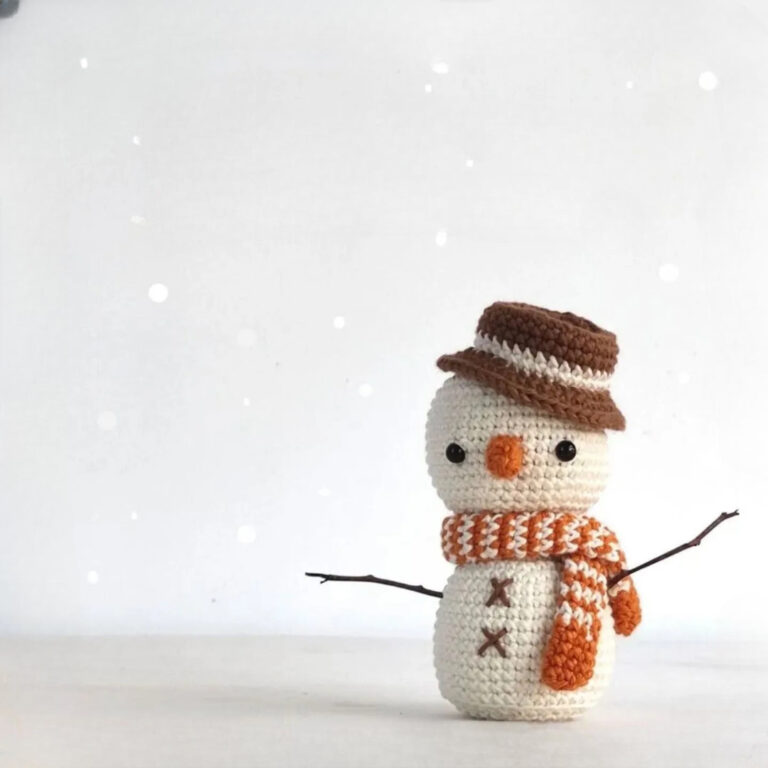 Make a Crochet Snowman Plush – Free Pattern