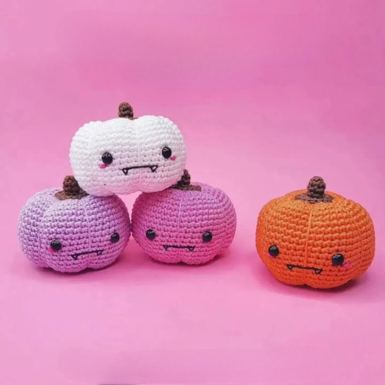 Whip Up a Crochet Vampire Pumpkin – Free Amigurumi Pattern