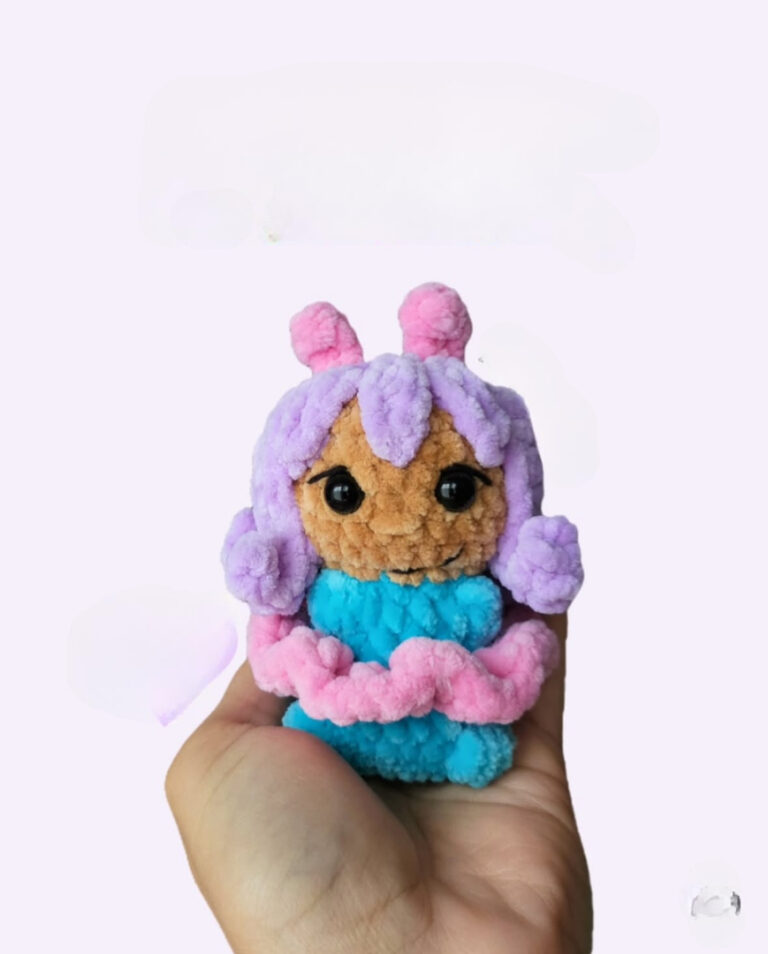 Free Crochet Lucky Charm Doll Amigurumi Pattern for Cute Home