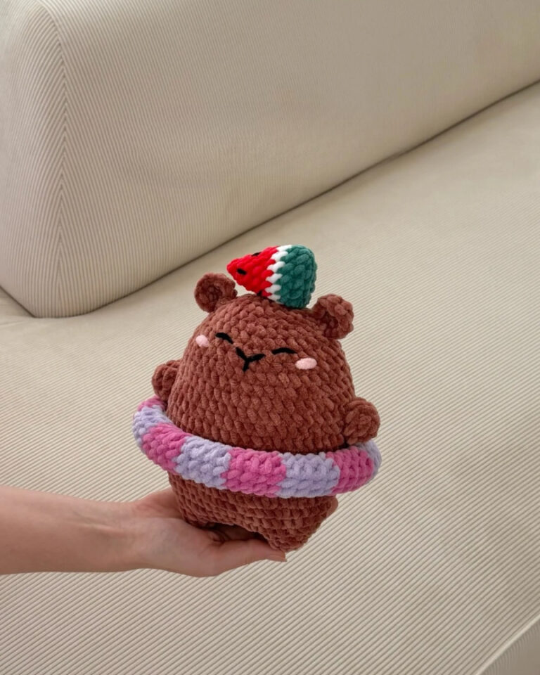 Free Crochet Capybara Amigurumi Easy Pattern with Watermelon Hat
