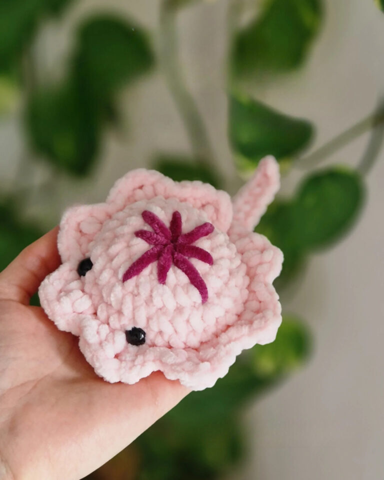 Soft Velvet Stingray Amigurumi – Free Crochet Plush Pattern