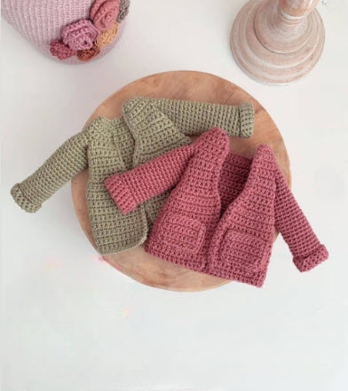 Crochet Baby Cardigan Pattern with Pockets for Toddlers