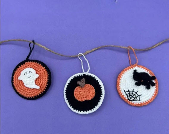 Crochet Pumpkin Ghost Spider Pattern for Halloween Decor