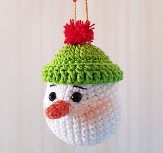 Crochet Snowman Ornament Amigurumi Pattern with Pom Pom Hat