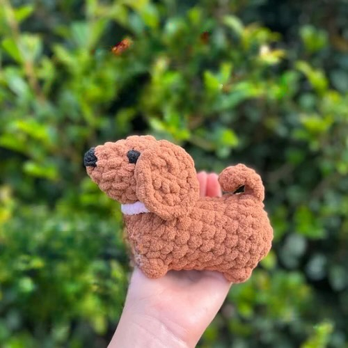 Adorable Crochet Dachshund Dog Amigurumi Pattern