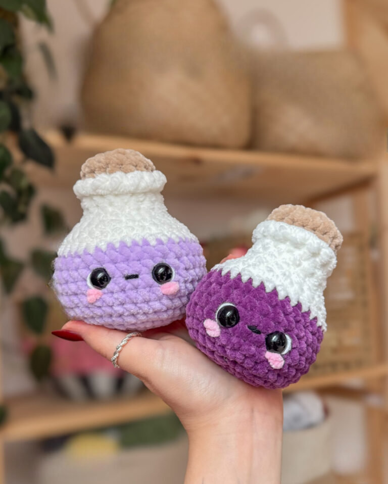 Easy Crochet Mini Potion Bottle Amigurumi Pattern