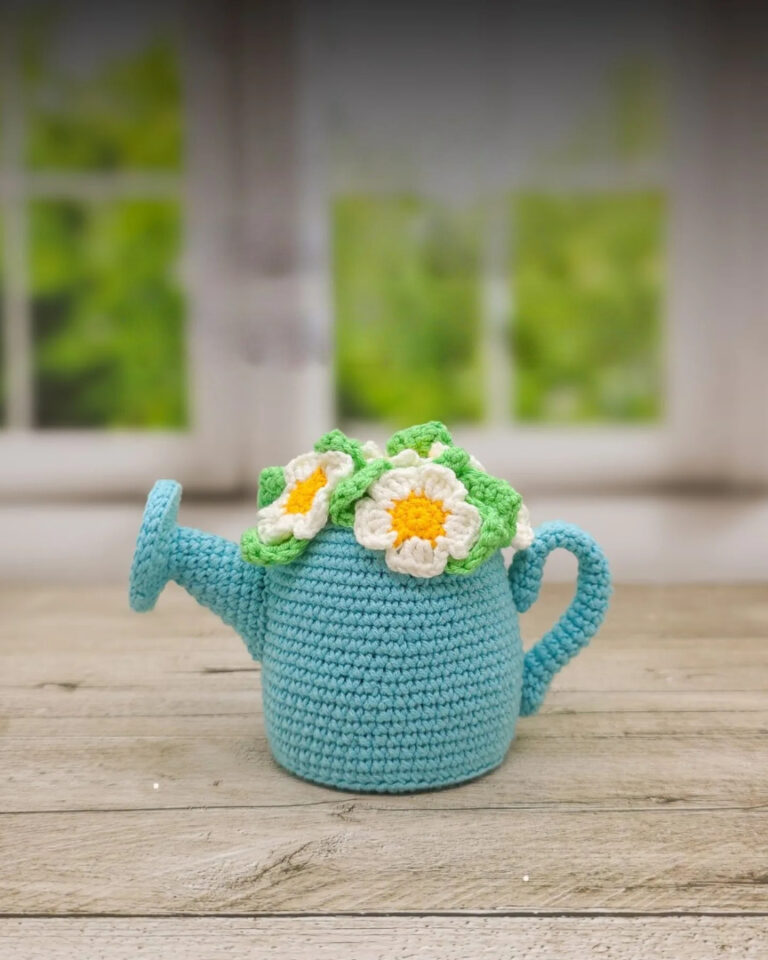 Free Crochet Watering Can Pattern with Daisy Flowers