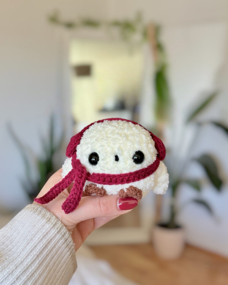 Handmade Crochet Snowy Owl Plush Amigurumi Pattern
