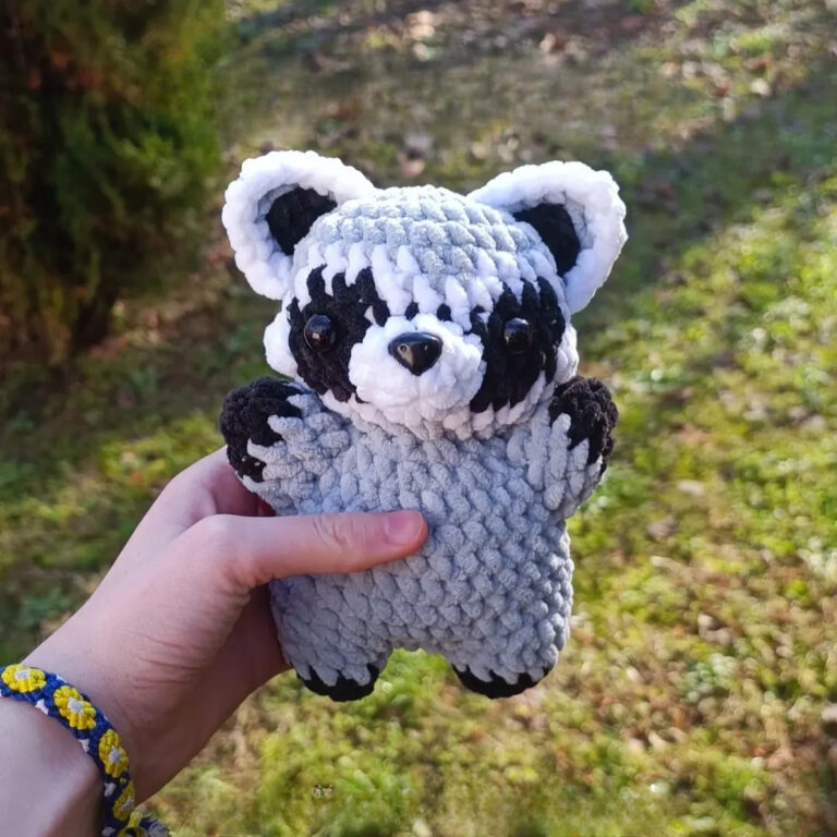 How to Crochet a Raccoon Amigurumi Pattern Plush