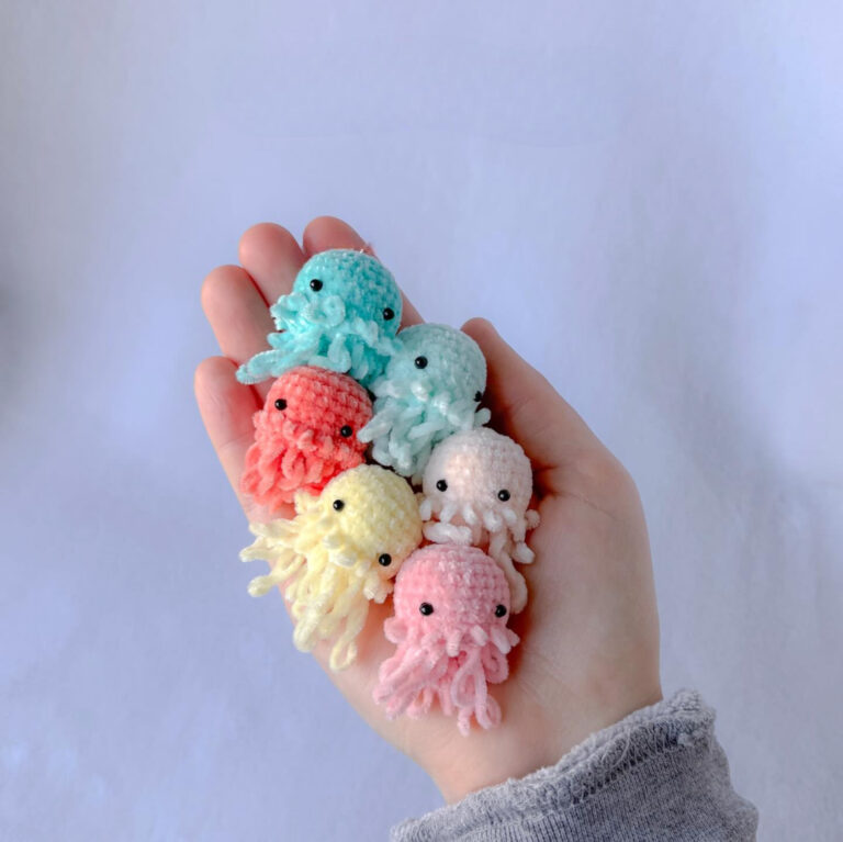 Kawaii Crochet Jellyfish Pattern for Beginners