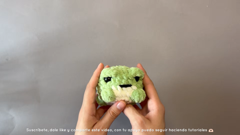 Free Crochet Little Frog Keychain Amigurumi Pattern