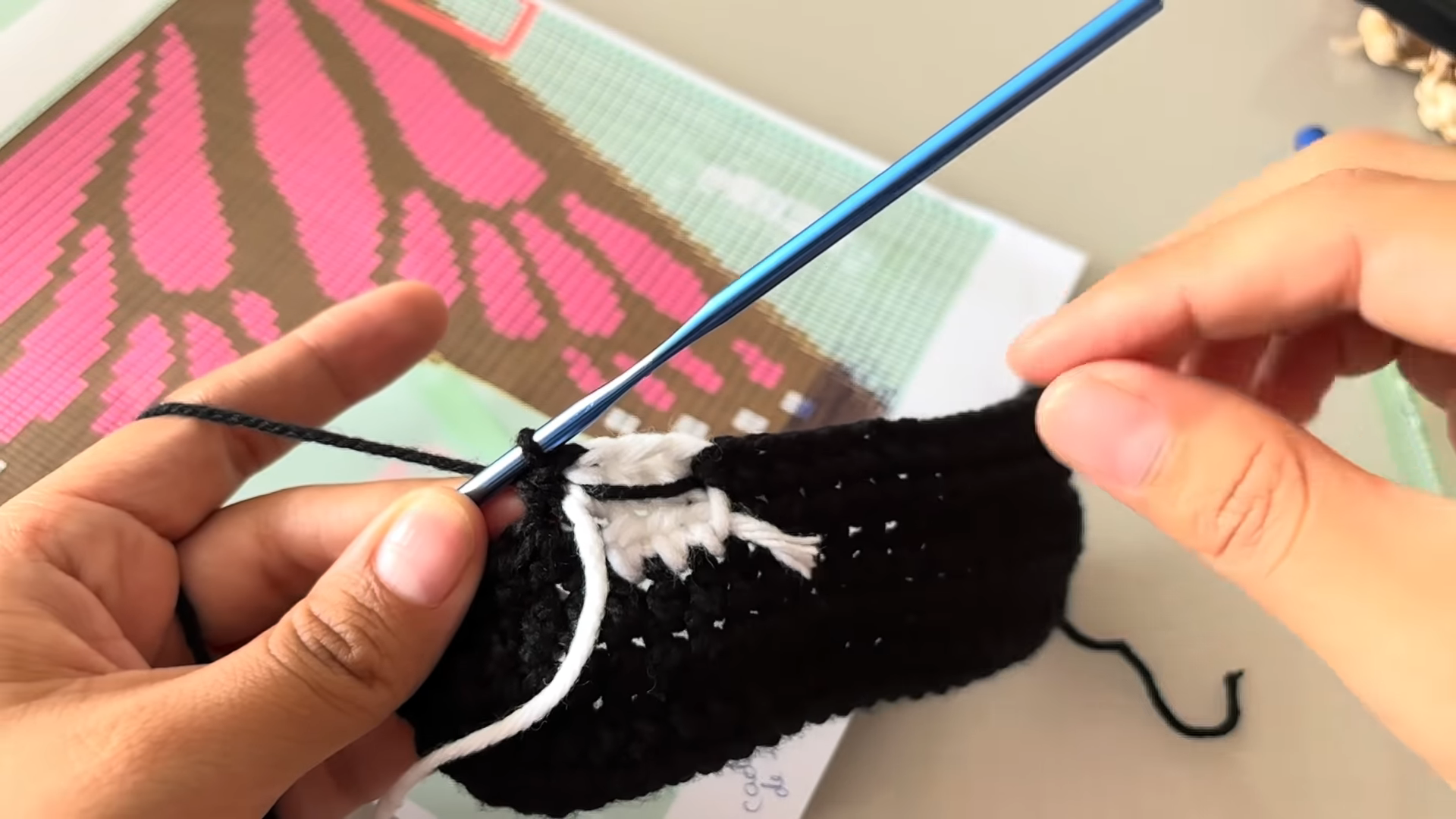 Black and white wing pattern crochet