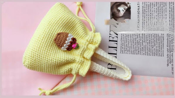 Crochet Drawstring Bag Pattern for a Simple Look