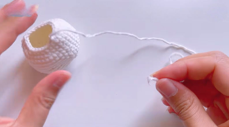 Crochet Dumpling Keychain Amigurumi Pattern for Holiday Fun