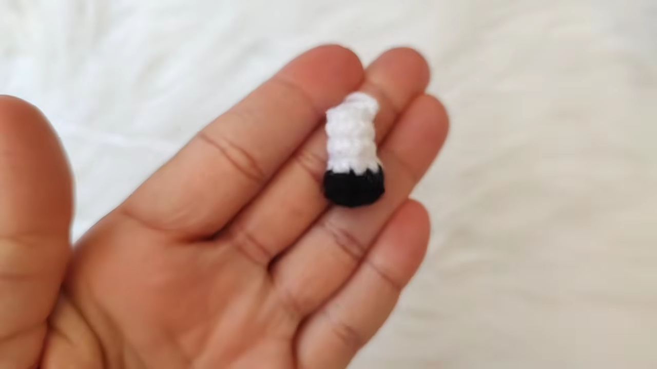 Crochet Sweet Little Cow Keychain Amigurumi Pattern For bags