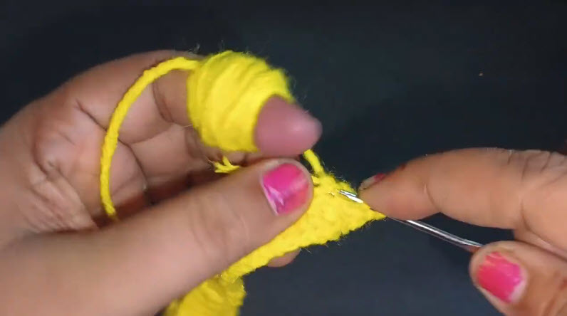 Free Crochet Chick Bag Pattern with Easy Instructions