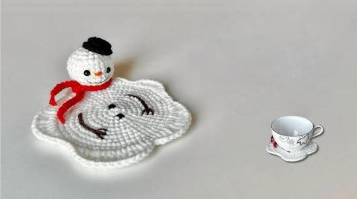 Free Crochet Melted Snowman Coaster Pattern for Winter