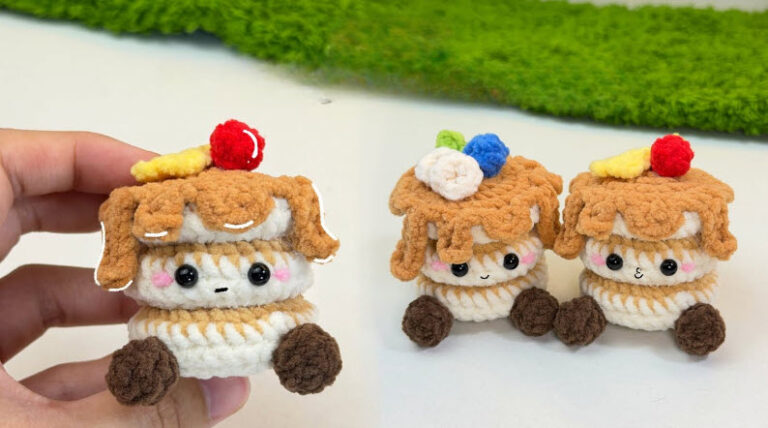 Free Crochet Pancake Buddy Keychain Amigurumi Pattern