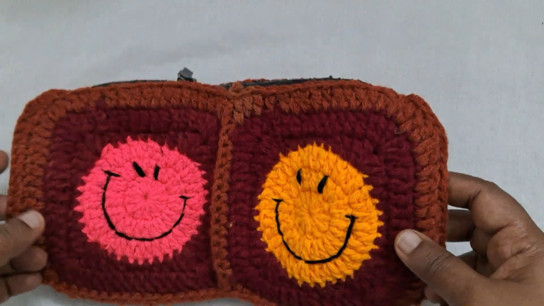 Free Crochet Smiley Face Pouch Pattern for Everyday Use