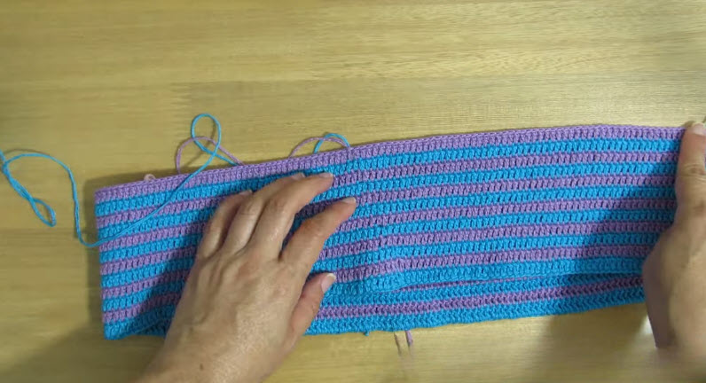 Free Crochet Striped Yarn Scraps Shorts Pattern For Beginners (3)