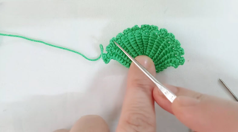 Bell-shaped crochet petal formed for flower earring
