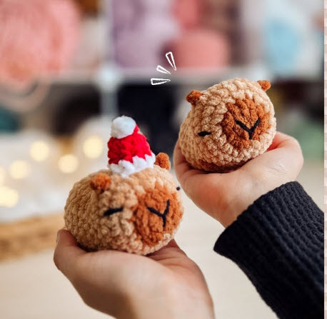 Crochet Capybara Plushie With a Santa Hat
