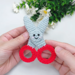 Free Crochet Scissors Keychain Pattern for bag CharmFree Crochet Scissors Keychain Pattern for bag Charm