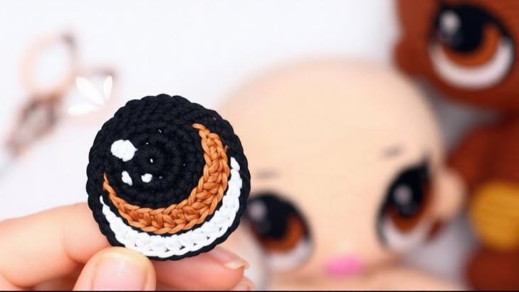 Handmade Crochet Eyes Attached Amigurumi Pattern Toy (2)