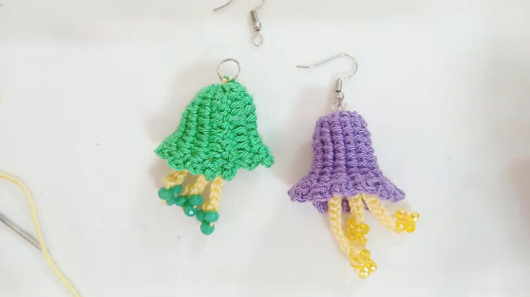 Handmade Crochet Flower Earrings Pattern with floral pendant design