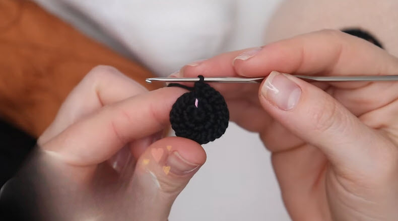 Row 3 single crochet increase round, 24 stitches total