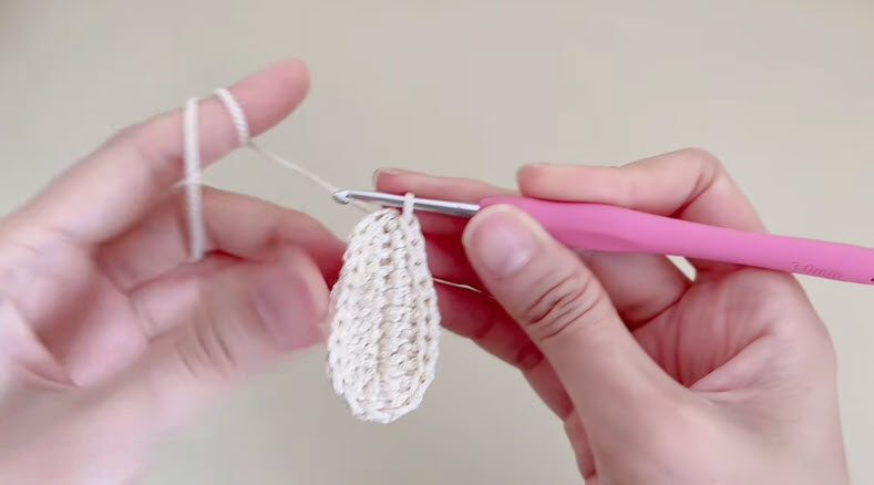 Small oval crochet piece for the rabbit bag ear detail