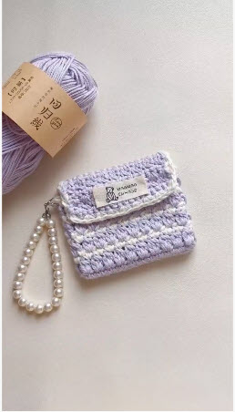 Super Mini Crochet Card Holder Pattern That Elevates Decor