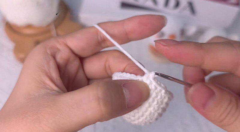 Round ten with increases.